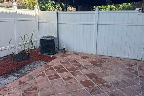 Condominio en alquiler en Coral Springs, Florida, 3 dormitorios, 138.61 m2 № 1897114 - foto 7