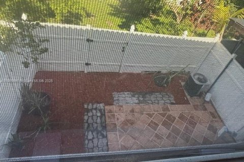 Condominio en alquiler en Coral Springs, Florida, 3 dormitorios, 138.61 m2 № 1897114 - foto 22