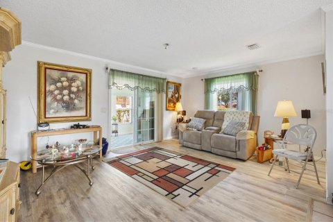 Casa en venta en The Villages, Florida, 2 dormitorios, 118.82 m2 № 1785079 - foto 11