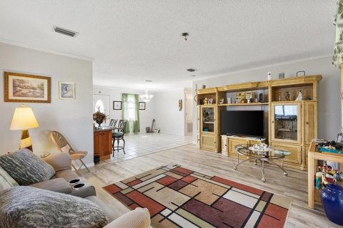 Casa en venta en The Villages, Florida, 2 dormitorios, 118.82 m2 № 1785079 - foto 12