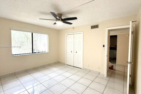 Copropriété à vendre à Weston, Floride: 2 chambres, 114.73 m2 № 1952444 - photo 12
