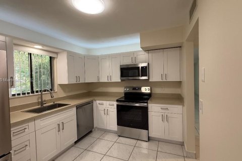 Copropriété à vendre à Weston, Floride: 2 chambres, 114.73 m2 № 1952444 - photo 4