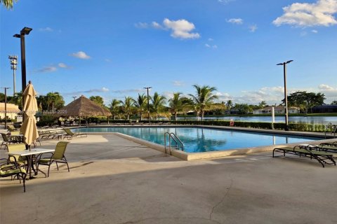 Copropriété à vendre à Weston, Floride: 2 chambres, 114.73 m2 № 1952444 - photo 24