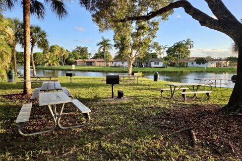 Copropriété à vendre à Weston, Floride: 2 chambres, 114.73 m2 № 1952444 - photo 21