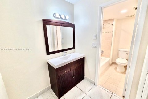 Copropriété à vendre à Weston, Floride: 2 chambres, 114.73 m2 № 1952444 - photo 9