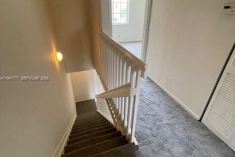 Снять в аренду таунхаус в Уэст-Палм-Бич, Флорида 2 спальни, 93.65м2, № 1998959 - фото 13