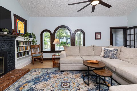 Villa ou maison à vendre à Tampa, Floride: 3 chambres, 212.84 m2 № 1885729 - photo 7