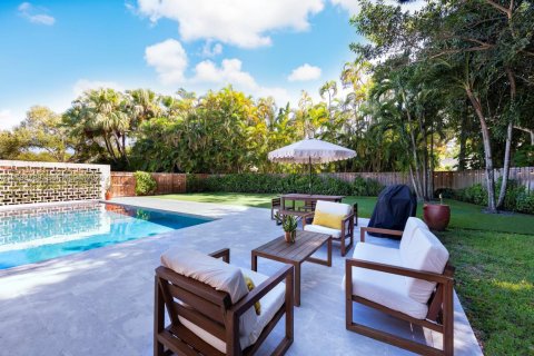 House in Pinecrest, Florida 4 bedrooms, 171.4 sq.m. № 2414748 - photo 2