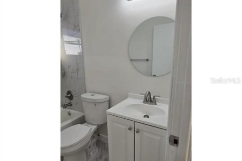 Villa ou maison à louer à Venice, Floride: 2 chambres, 86.96 m2 № 2143442 - photo 6