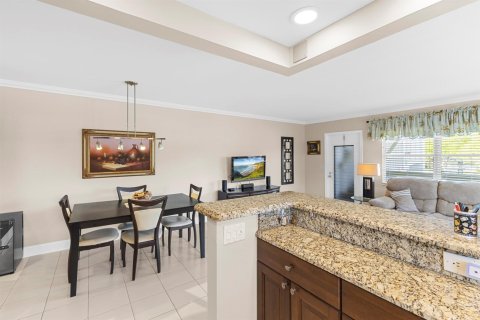 Condo in Deerfield Beach, Florida, 1 bedroom № 2181289 - photo 23