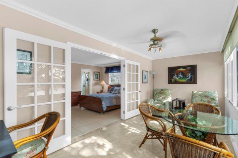 Condo in Deerfield Beach, Florida, 1 bedroom № 2181289 - photo 16
