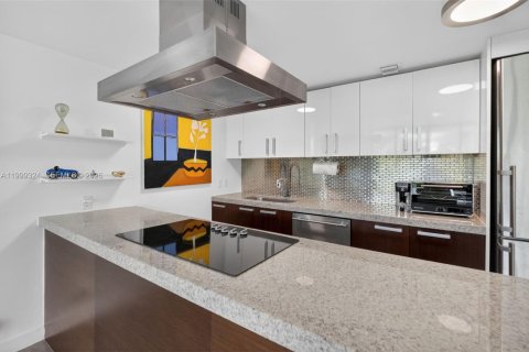 Купить кондоминиум в Майами, Флорида 2 спальни, 108.88м2, № 2064181 - фото 7