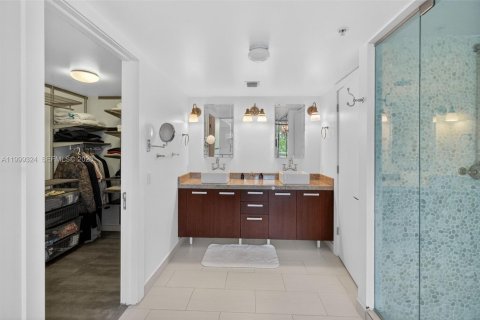 Купить кондоминиум в Майами, Флорида 2 спальни, 108.88м2, № 2064181 - фото 16