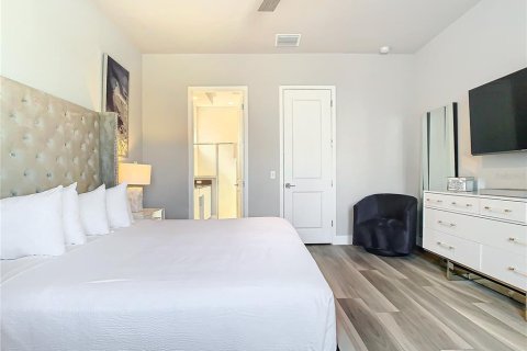 Condominio en alquiler en Four Corners, Florida, 3 dormitorios, 139.35 m2 № 1628443 - foto 8