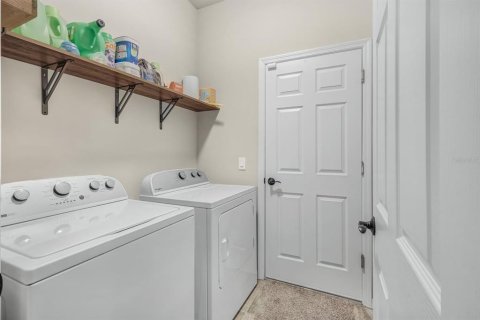 House in Lehigh Acres, Florida 3 bedrooms, 153.29 sq.m. № 2221269 - photo 26