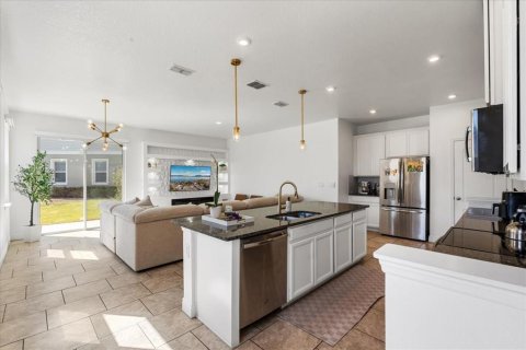 Adosado en venta en Kissimmee, Florida, 3 dormitorios, 164.53 m2 № 2150695 - foto 3