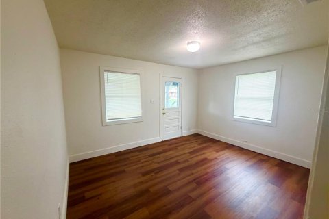 Casa en alquiler en Tampa, Florida, 3 dormitorios, 93.65 m2 № 2277068 - foto 10