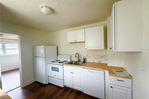 Casa en alquiler en Tampa, Florida, 3 dormitorios, 93.65 m2 № 2277068 - foto 5