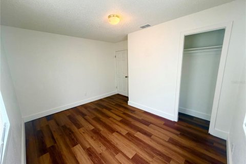 Casa en alquiler en Tampa, Florida, 3 dormitorios, 93.65 m2 № 2277068 - foto 18