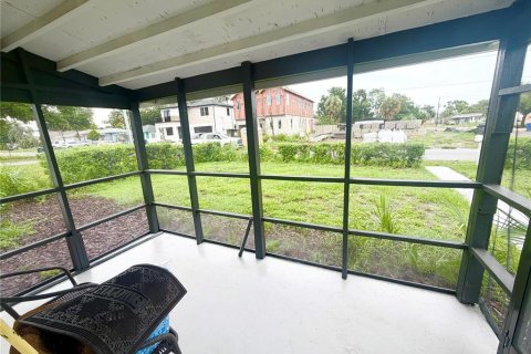 Casa en alquiler en Tampa, Florida, 3 dormitorios, 93.65 m2 № 2277068 - foto 4