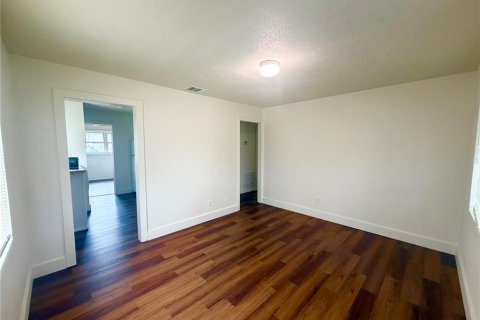 Casa en alquiler en Tampa, Florida, 3 dormitorios, 93.65 m2 № 2277068 - foto 9