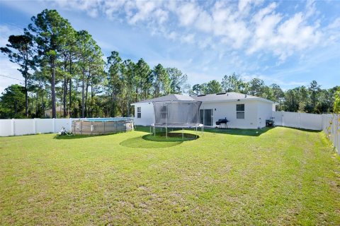 House in Palm Bay, Florida 3 bedrooms, 136.75 sq.m. № 1812803 - photo 22