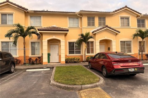 Touwnhouse à Hialeah, Floride 3 chambres, 128.76 m2 № 1998396