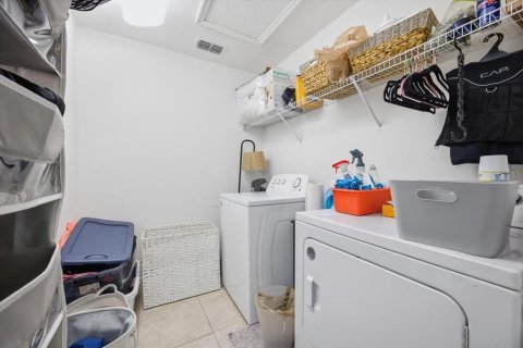 Снять в аренду виллу или дом в Киссимми, Флорида 5 спален, 262.91м2, № 2104751 - фото 15