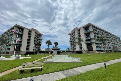 Condominio en alquiler en Treasure Island, Florida, 2 dormitorios, 109.16 m2 № 1840637 - foto 4