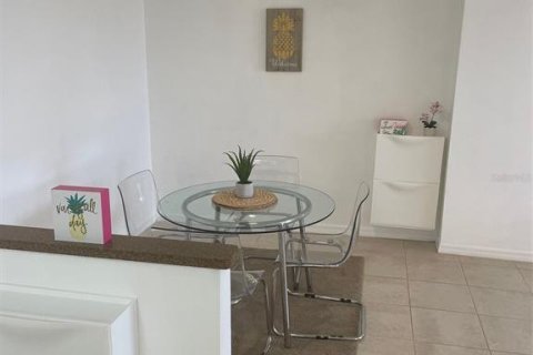 Condominio en alquiler en Treasure Island, Florida, 2 dormitorios, 109.16 m2 № 1840637 - foto 11