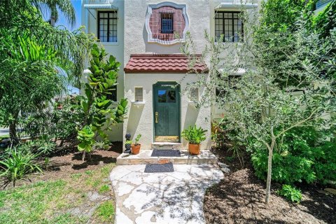 Condo in Bradenton, Florida, 1 bedroom № 2214397