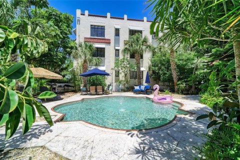 Condo in Bradenton, Florida, 1 bedroom № 2214397 - photo 30