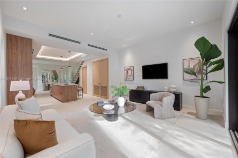 Townhouse in Miami, Florida 3 bedrooms, 222.97 sq.m. № 1945634 - photo 15