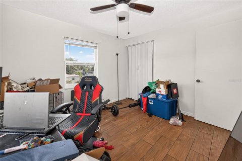 Commercial property in Tampa, Florida 4 bedrooms, 185.8 sq.m. № 2279719 - photo 29