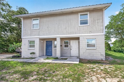 Commercial property in Tampa, Florida 4 bedrooms, 185.8 sq.m. № 2279719 - photo 8