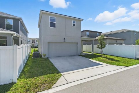 Villa ou maison à louer à Orlando, Floride: 3 chambres, 149.67 m2 № 2401100 - photo 3