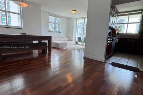Condo in Miami, Florida, 2 bedrooms  № 1497122 - photo 4