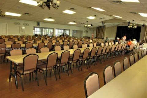 House in Boynton Beach, Florida 2 bedrooms, 132.66 sq.m. № 2009667 - photo 12