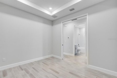 Купить виллу или дом в Сарасота, Флорида 6 комнат, 142.42м2, № 1556761 - фото 11