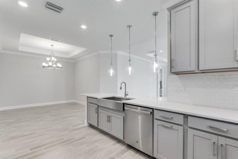 Купить виллу или дом в Сарасота, Флорида 6 комнат, 142.42м2, № 1556761 - фото 8