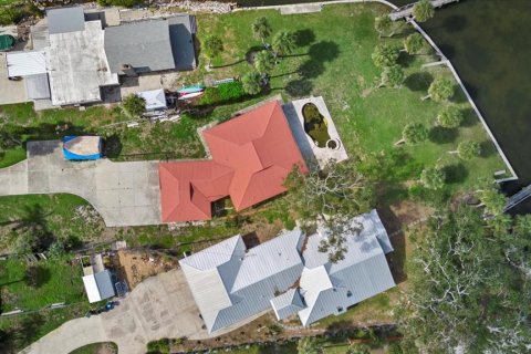 House in Englewood, Florida 2 bedrooms, 135.17 sq.m. № 1824132 - photo 27