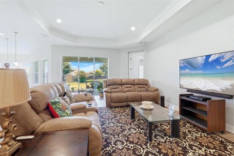 House in Parrish, Florida 4 bedrooms, 266.07 sq.m. № 2205449 - photo 14