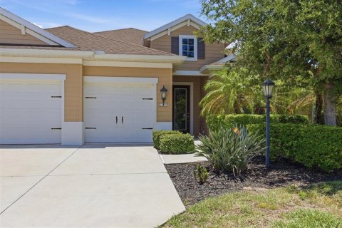 House in Parrish, Florida 4 bedrooms, 266.07 sq.m. № 2205449 - photo 3