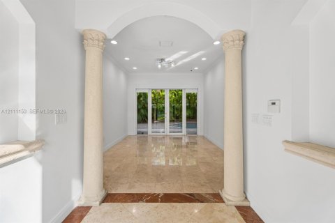 Casa en venta en Palmetto Bay, Florida, 5 dormitorios, 267 m2 № 2429735 - foto 16