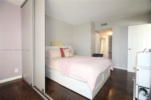 Condominio en venta en Aventura, Florida, 1 dormitorio, 84.82 m2 № 2034907 - foto 11