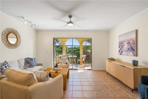 Condo in Vero Beach, Florida, 2 bedrooms  № 2402404 - photo 13