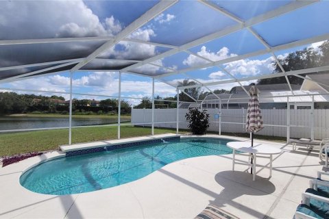 Villa ou maison à vendre à Kissimmee, Floride: 4 chambres, 207.17 m2 № 2299241 - photo 4