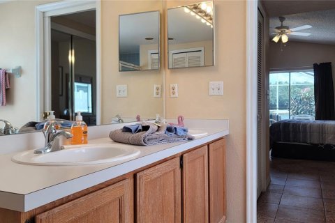 Villa ou maison à vendre à Kissimmee, Floride: 4 chambres, 207.17 m2 № 2299241 - photo 25