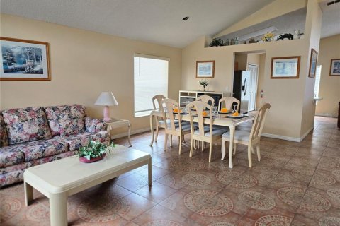 Villa ou maison à vendre à Kissimmee, Floride: 4 chambres, 207.17 m2 № 2299241 - photo 15
