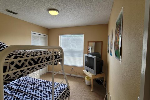 Villa ou maison à vendre à Kissimmee, Floride: 4 chambres, 207.17 m2 № 2299241 - photo 28
